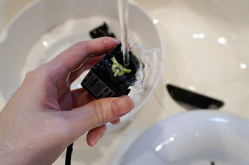 ピュアクリスタル専用の洗浄剤で自動給水器を徹底的にお掃除しました ベンガル猫のテトとピノ